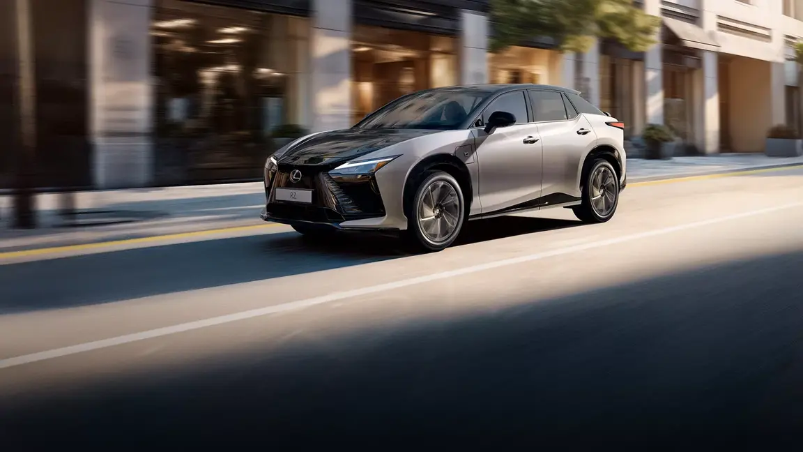 ПО-НАСТОЯЩЕМУ УНИКАЛЬНЫЙ RZ 550e F SPORT